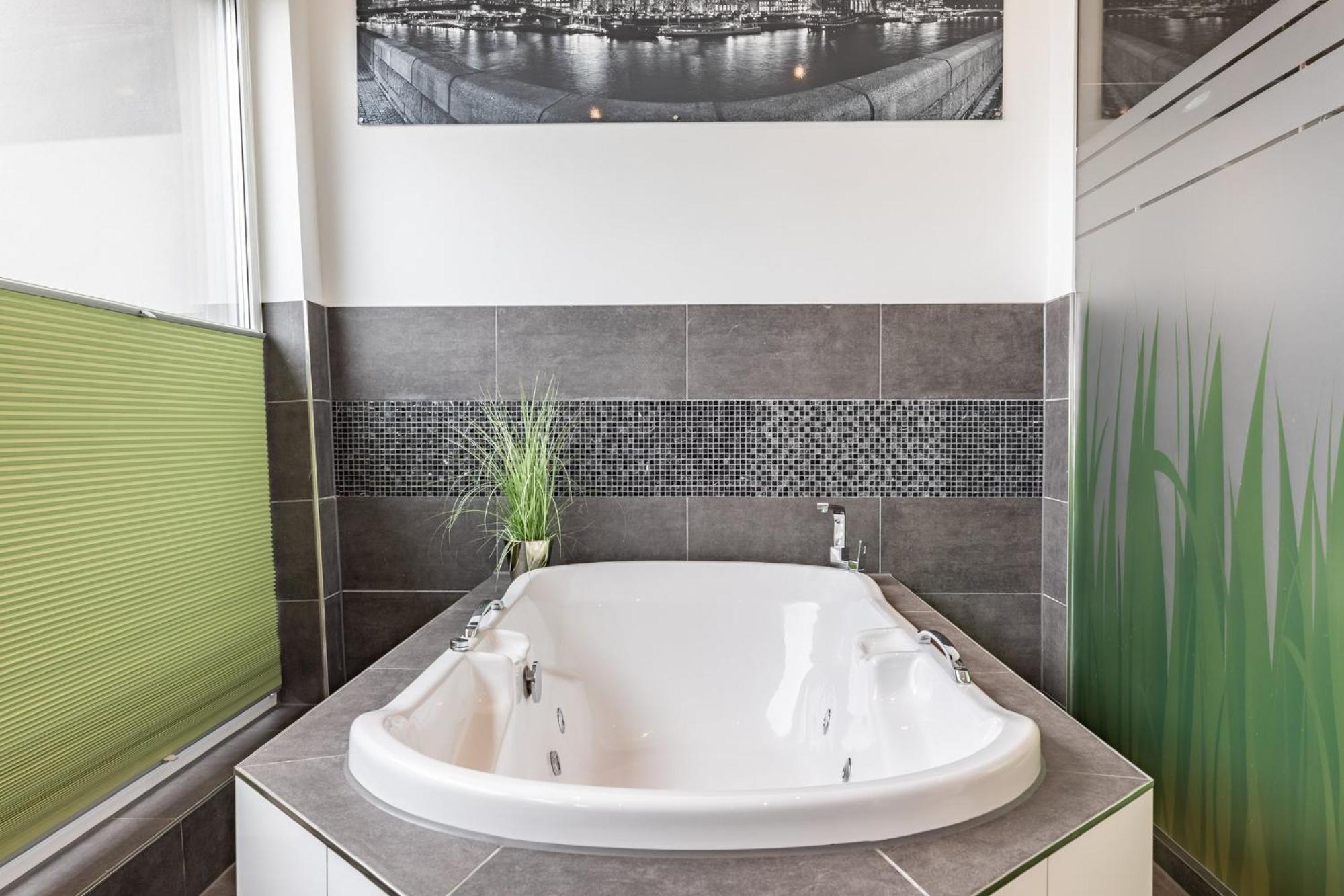 Garner Hotel Bremen City By Ihg Exterior photo